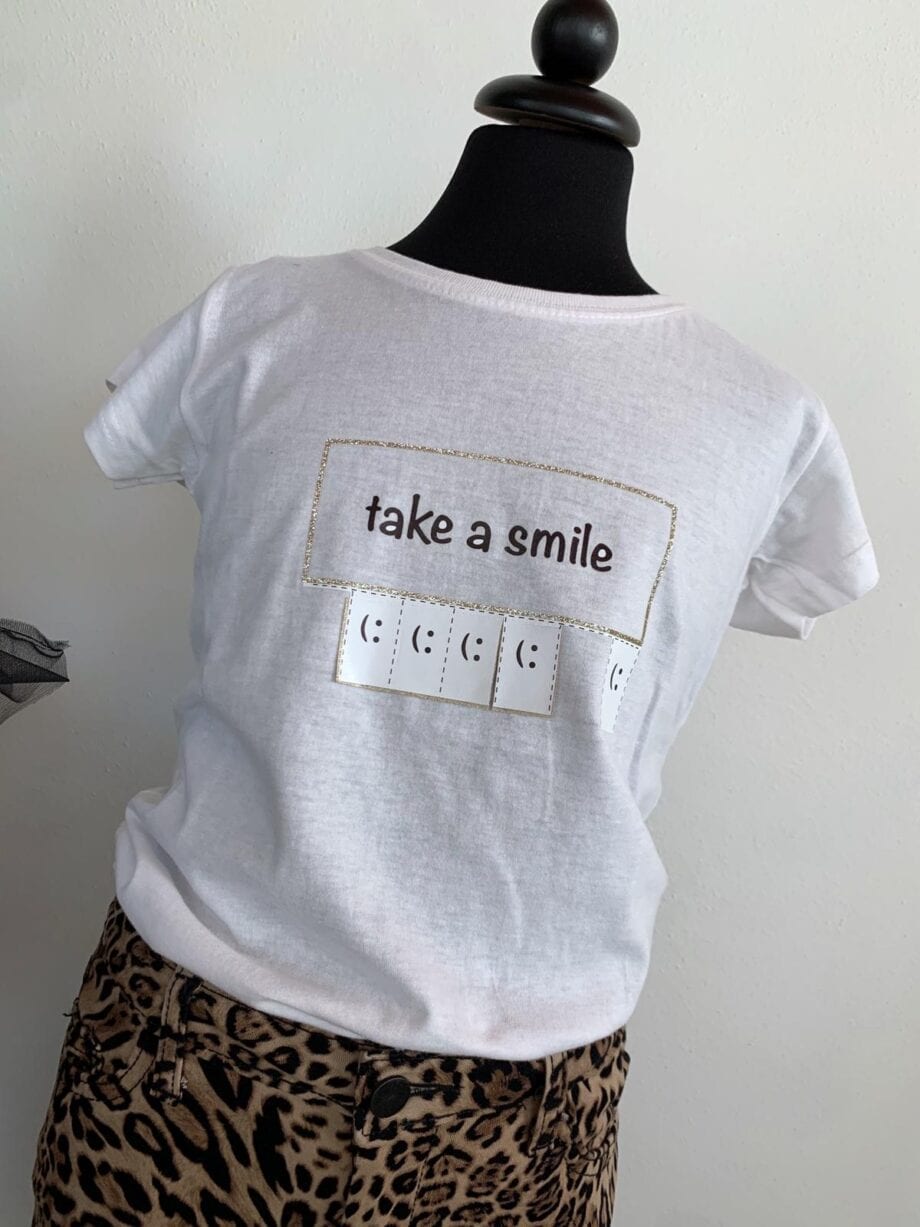 Shop Online T-shirt bianca take a smile Souvenir Kids