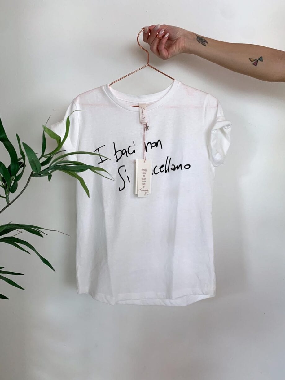 Shop Online T-shirt bianca con scritta Souvenir Kids