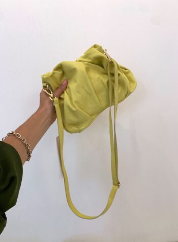 Shop Online Pochette puffy gialla con tracolla Bhag