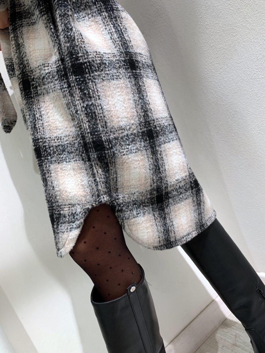 Shop Online Giaccone in lana a quadri panna e nero Vero Moda