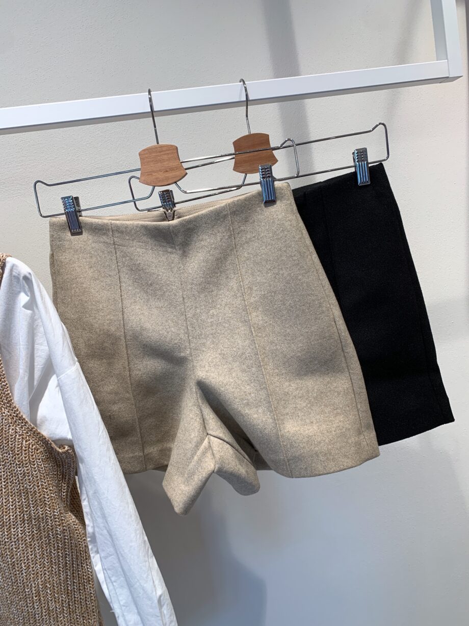 Shop Online Pantaloncino in panno beige Vero Moda