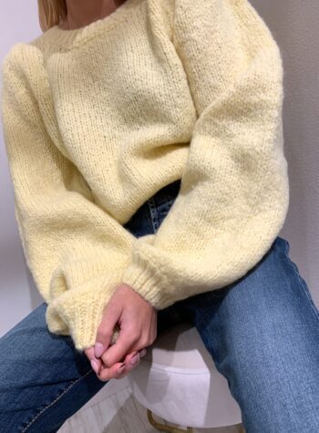 Shop Online Maglione morbido giallo maniche a sbuffo So Allure