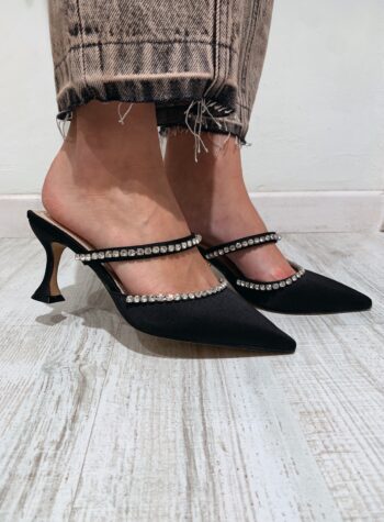 Shop Online Sabot mules Ioana nero Twentyfourhaitch