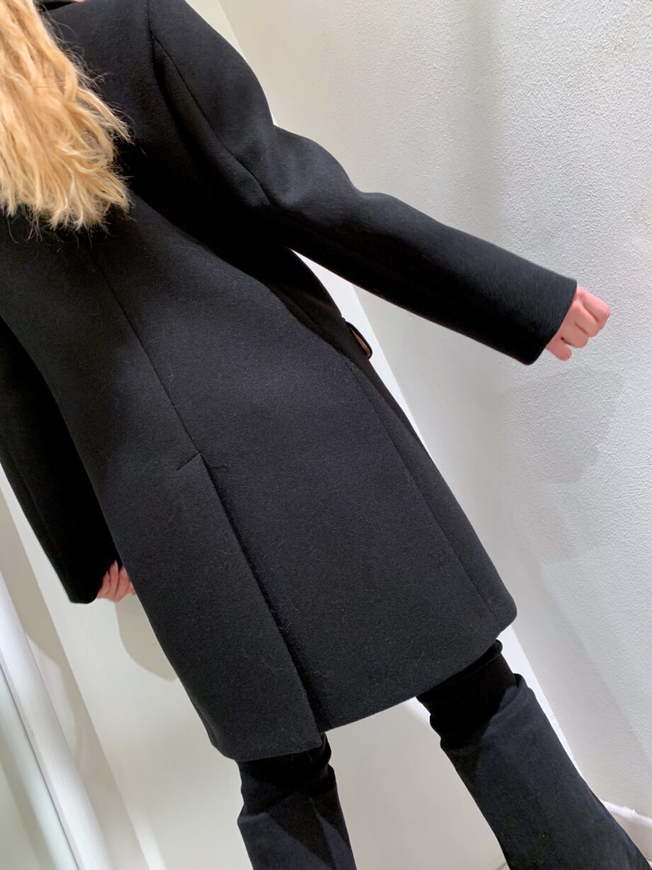 Shop Online Cappotto sfiancato nero due bottoni Vicolo