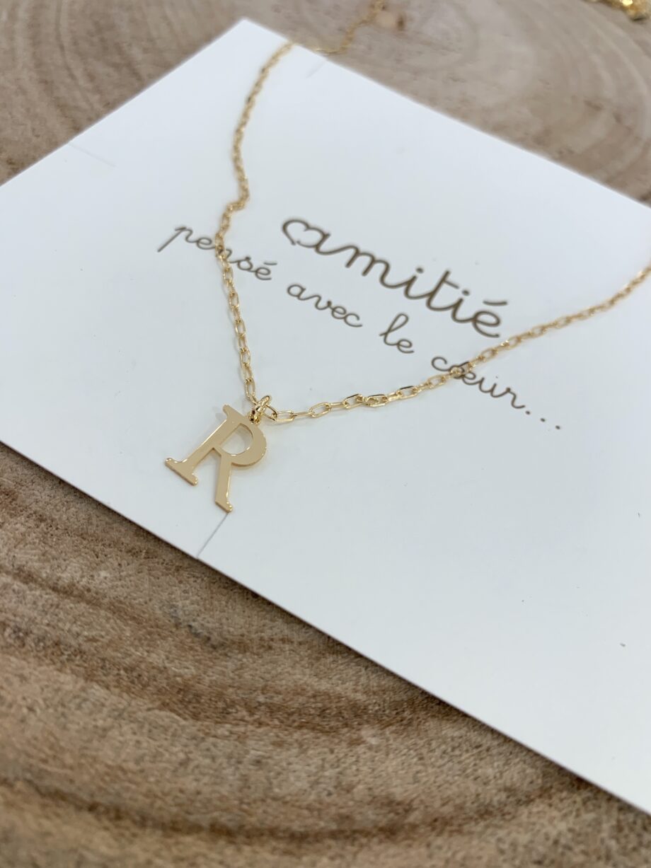 Shop Online Collana in argento 925 con charm lettera V Amitié