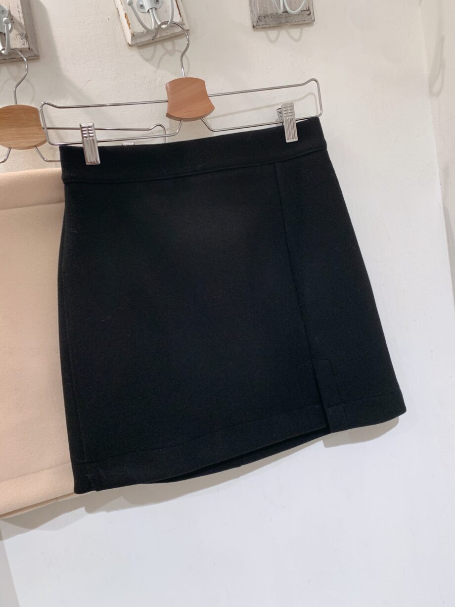 Shop Online Minigonna in panno nera HaveOne
