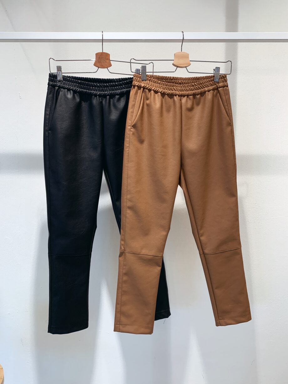 Shop Online Pantalone in ecopelle a sigaretta nero Vicolo