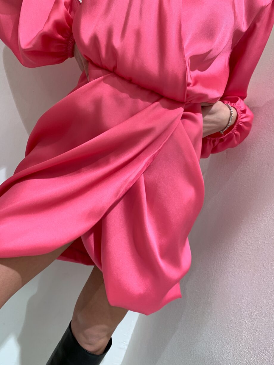 Shop Online Vestito in satin rosa bubble arricciato Vicolo