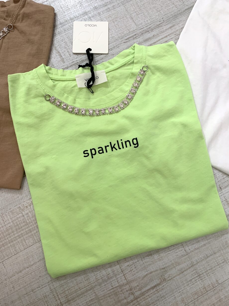 Shop Online T-shirt lime con scritta e collana strass Vicolo