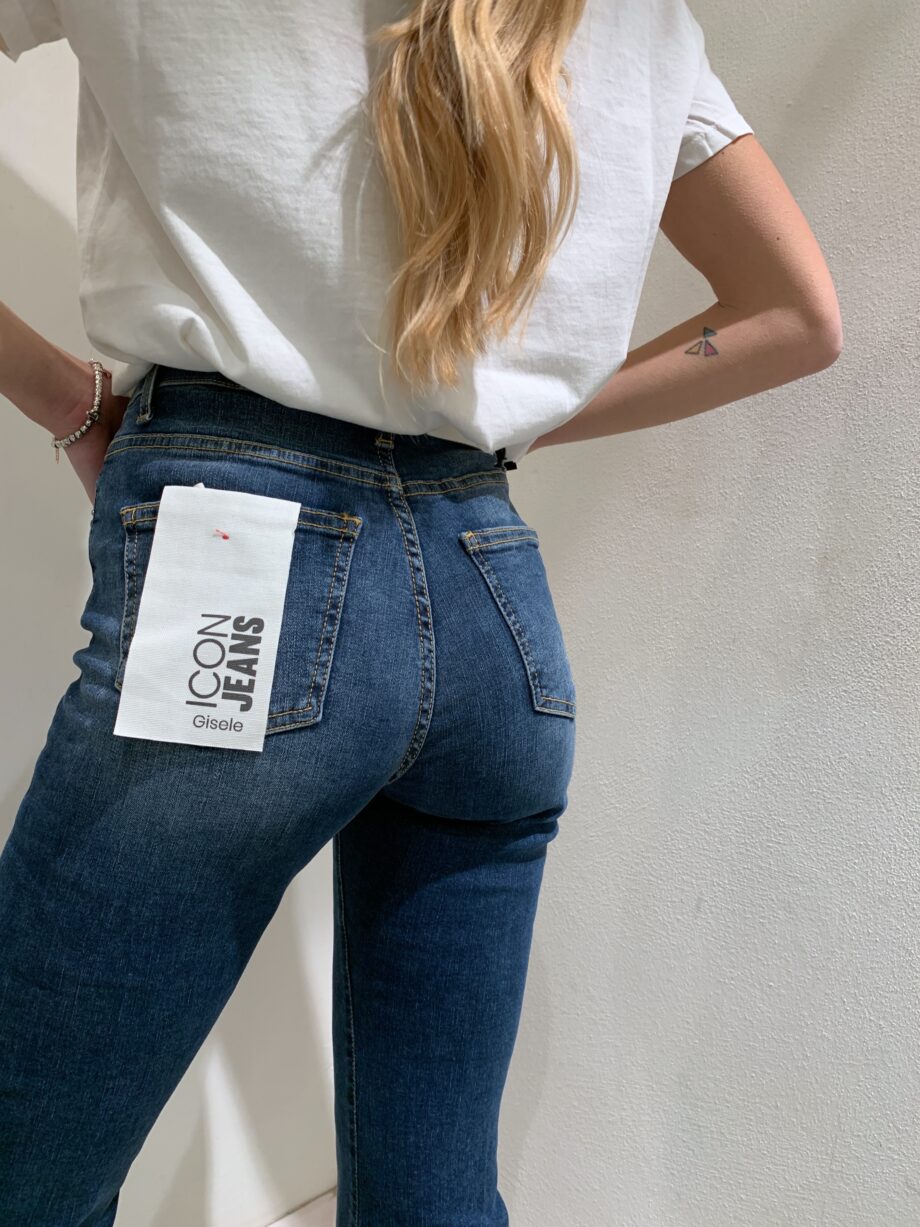 Shop Online Jeans Gisele scuro a zampetta Vicolo