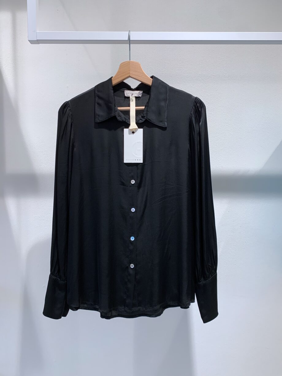 Shop Online Camicia in raso nera manica sbuffo Have One