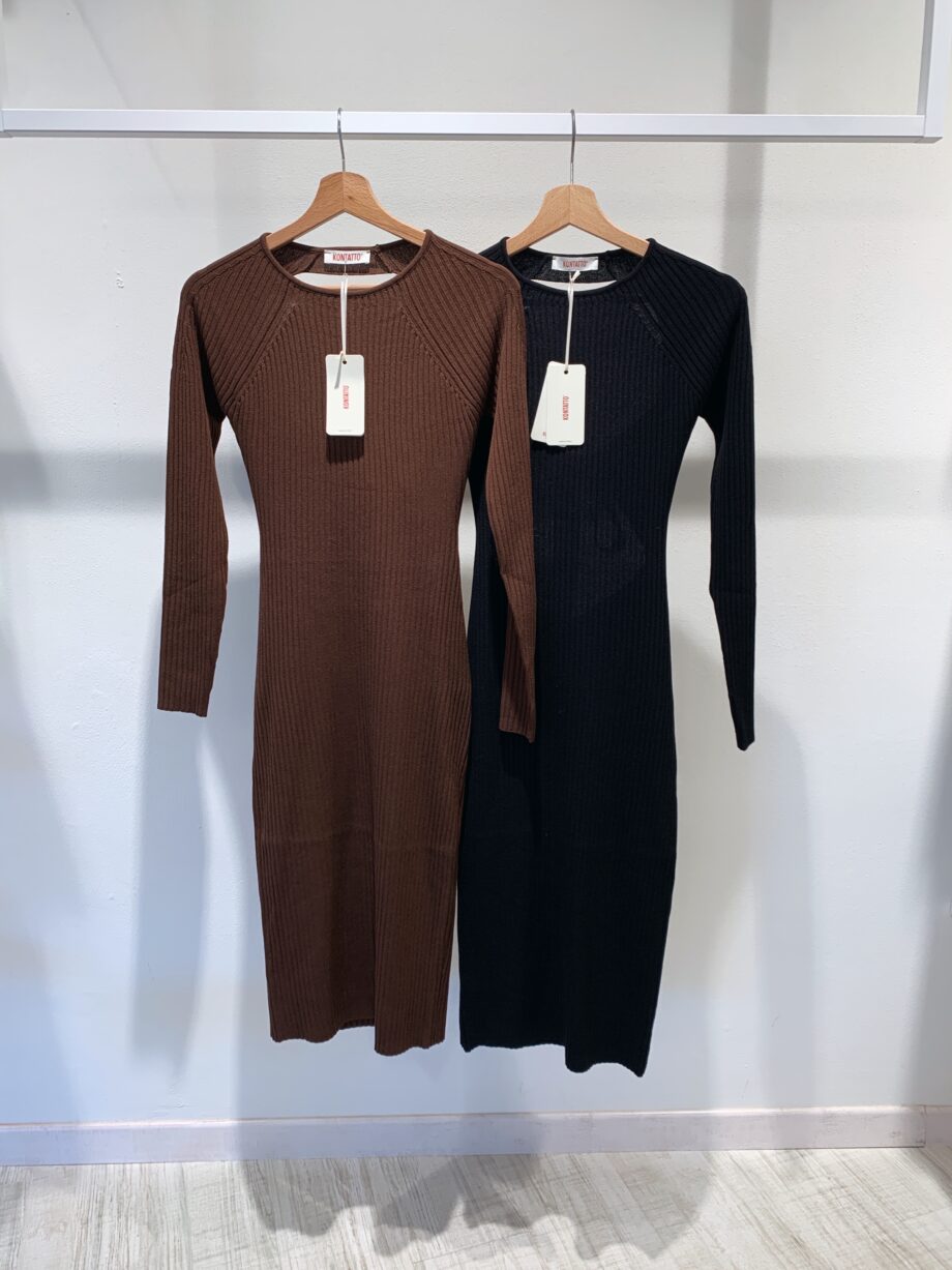 Shop Online Vestito in maglia a coste cacao con schiena scoperta Kontatto