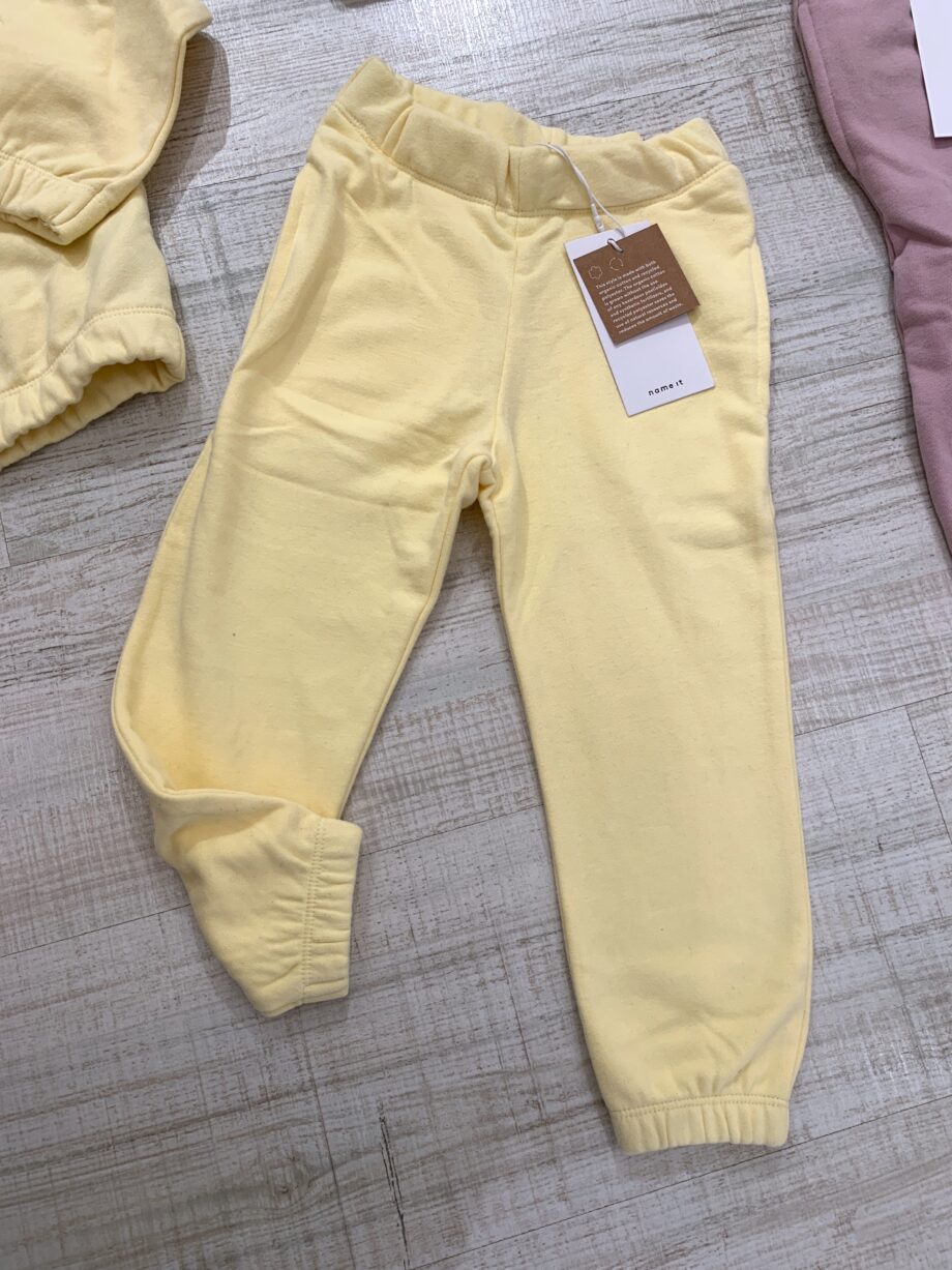 Shop Online Pantalone tuta giallo Name It