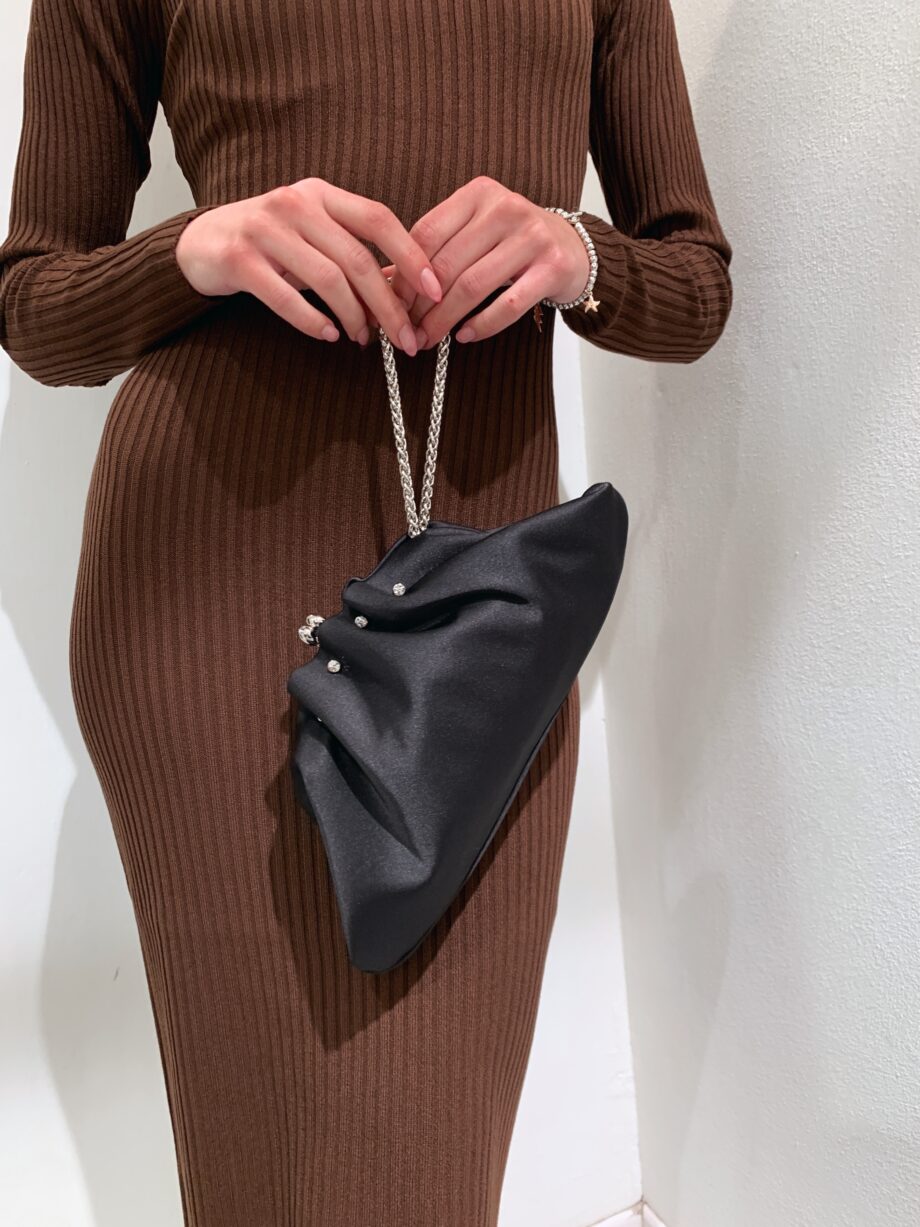 Shop Online Pochette in raso nera Twentyfourhaitch