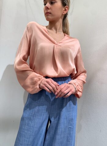 Shop Online Blusa in raso scollo a V rosa Souvenir