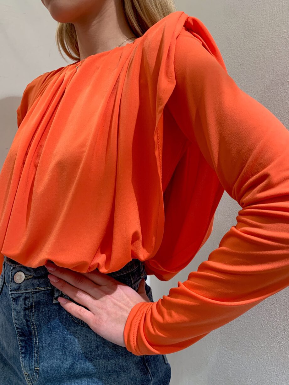 Shop Online Top arancio drappeggiato manica lunga Have One