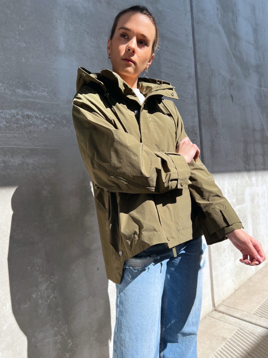 Shop Online Trench corto oversize verde militare Vicolo