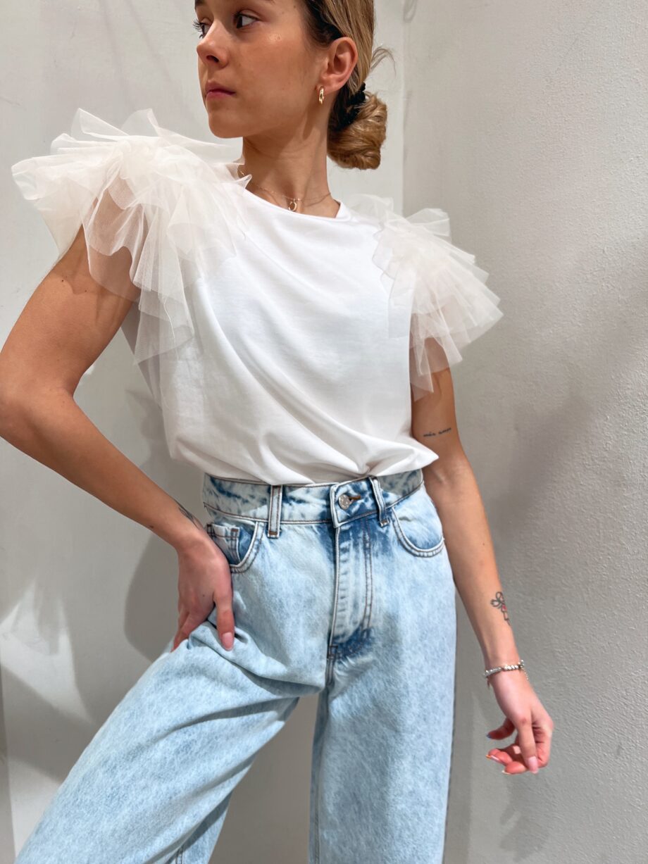 Shop Online T-shirt bianca con maniche in tulle panna HaveOne