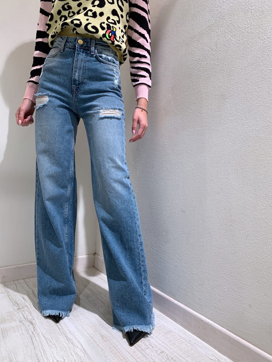 Shop Online Jeans palazzo con rotture e patch Dimora