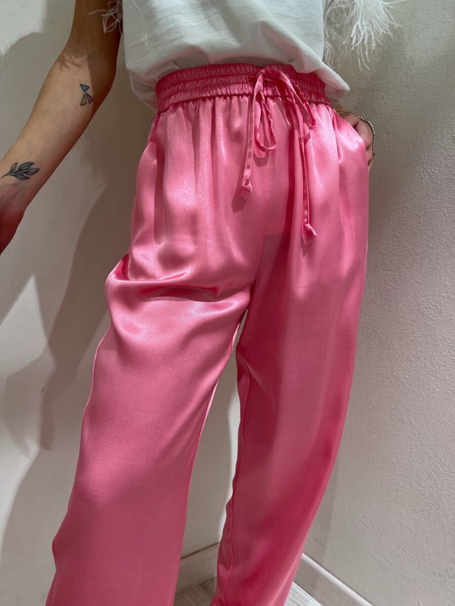 Shop Online Pantalone in satin morbido con elastico rosa Vicolo