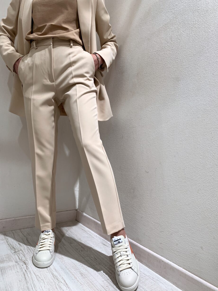 Shop Online Pantalone a sigaretta piega beige Vicolo