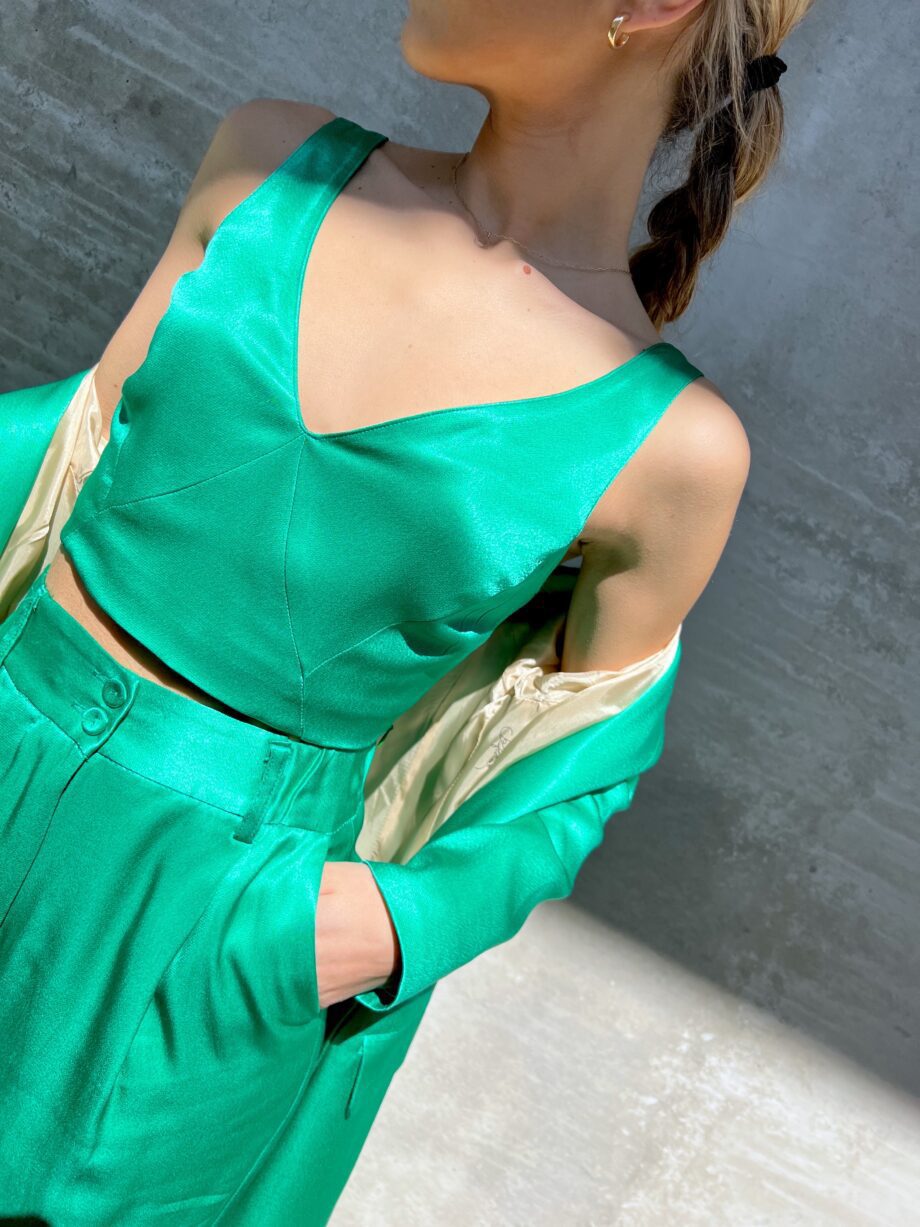 Shop Online Top crop in raso verde smeraldo So Allure