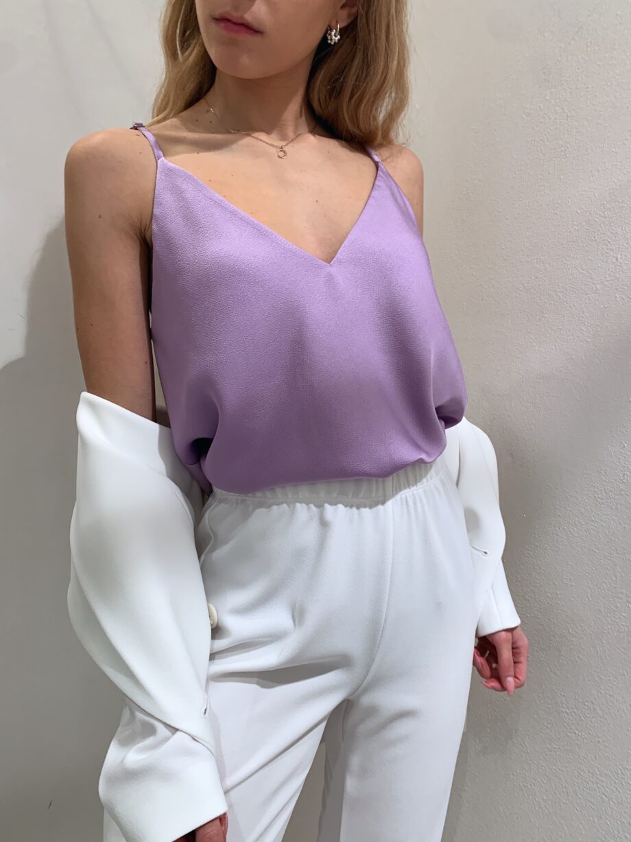 Shop Online Top in raso basic lilla spalline sottili Vicolo