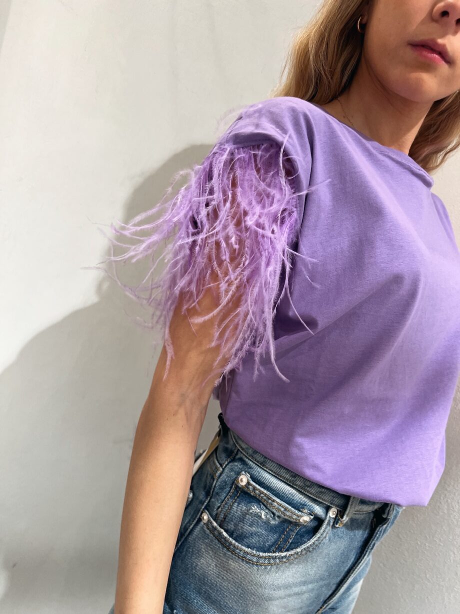 Shop Online T-shirt lilla con piume maniche Vicolo