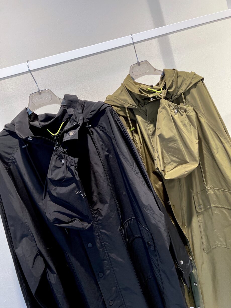 Shop Online Trench lungo oversize verde militare Vicolo