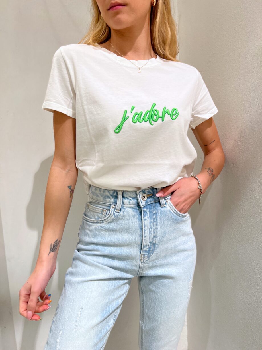 Shop Online T-shirt bianca con scritta verde fluo Vicolo