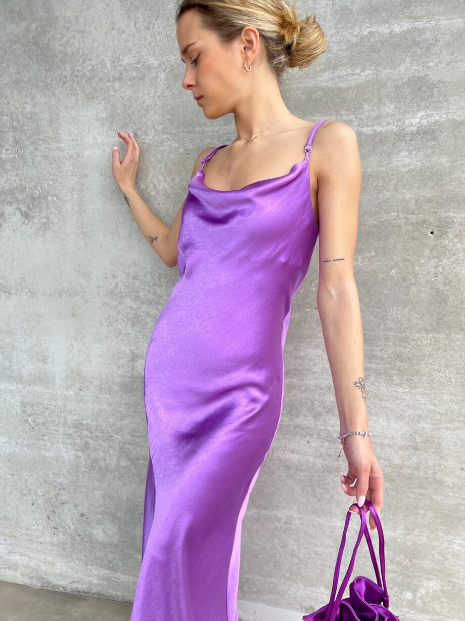 Shop Online Vestito lungo in raso viola Kontatto