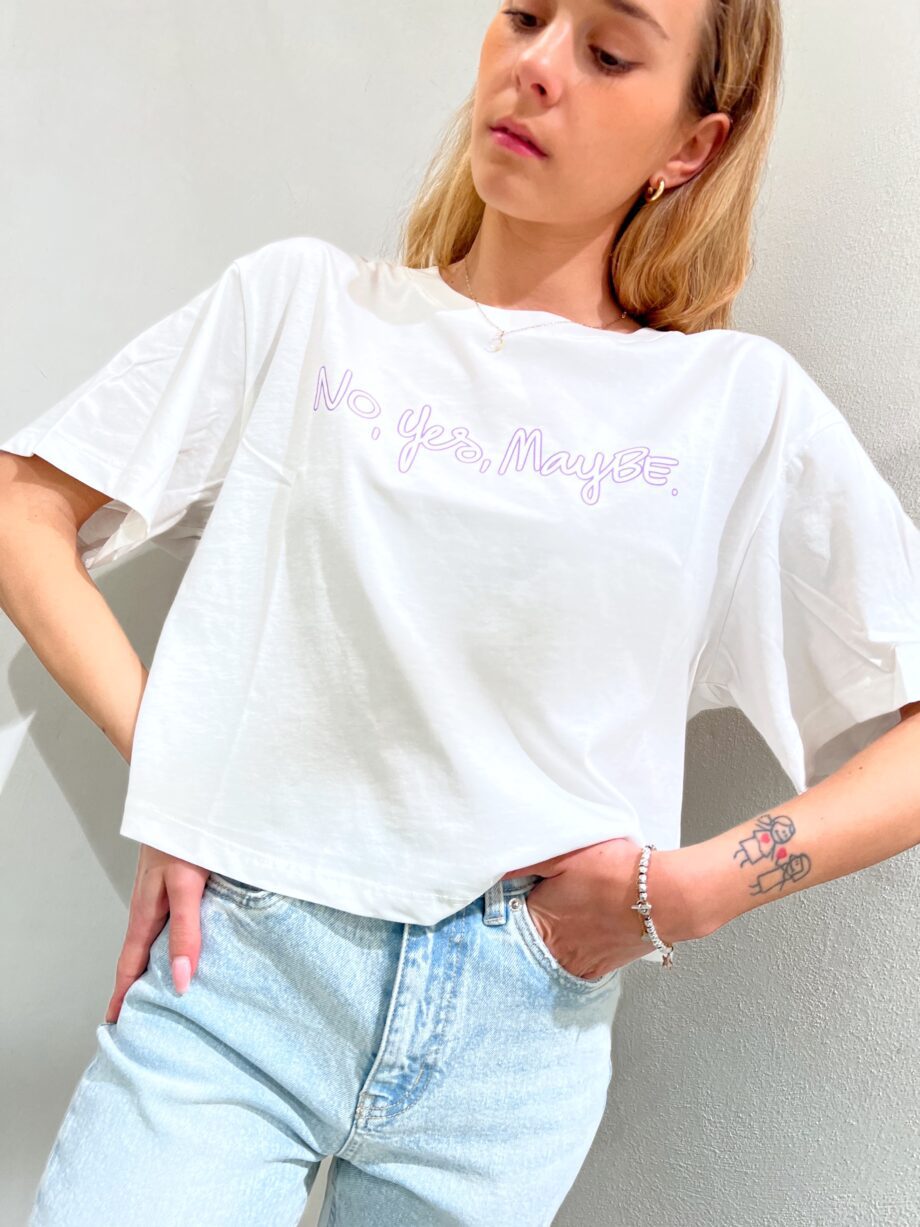 Shop Online T-shirt corta con scritta lilla Vicolo