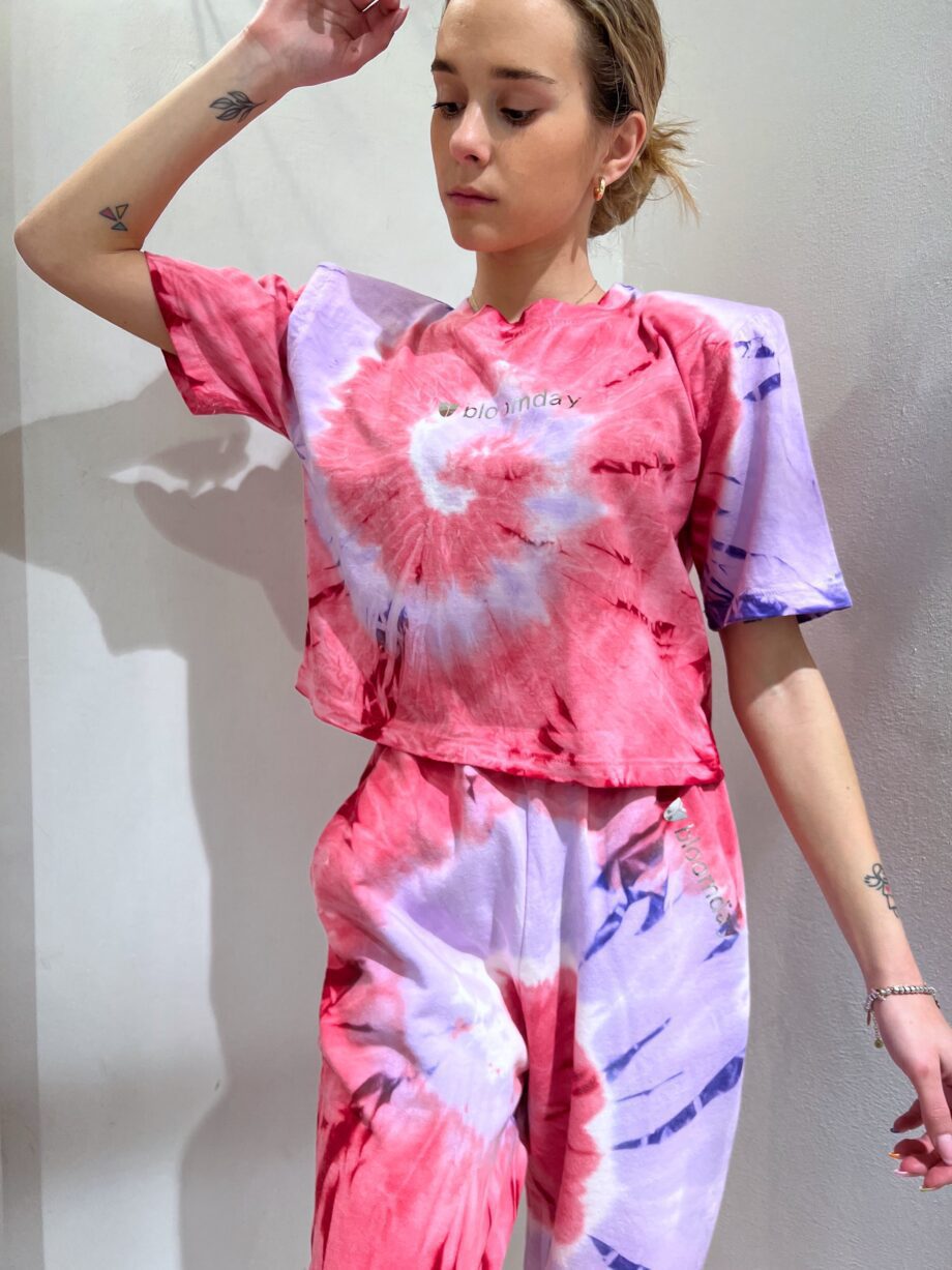 Shop Online T-shirt corta tie dye rosa e lilla Bloomday