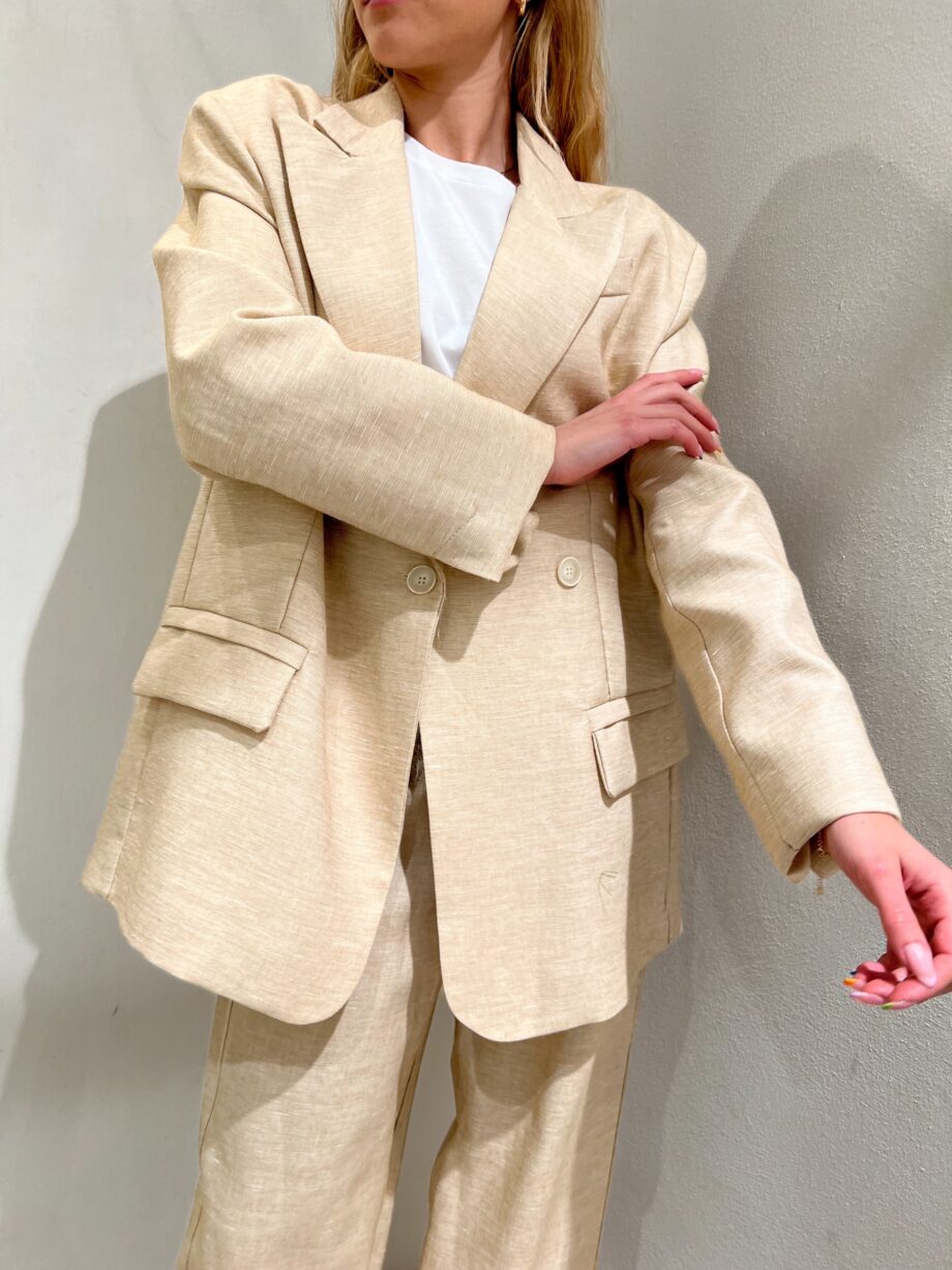 Shop Online Blazer over monopetto in lino beige Have One