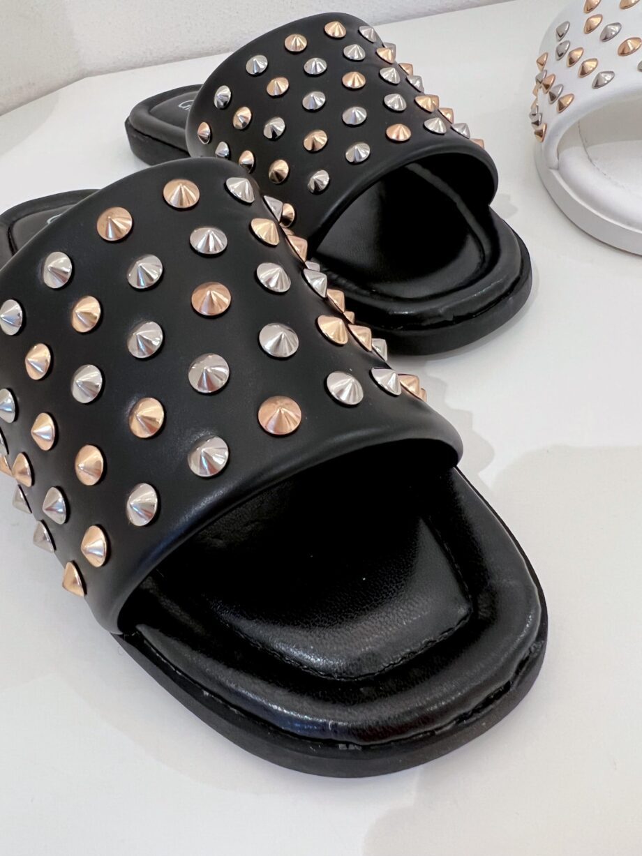 Shop Online Ciabatta nera all studs Gio Cellini