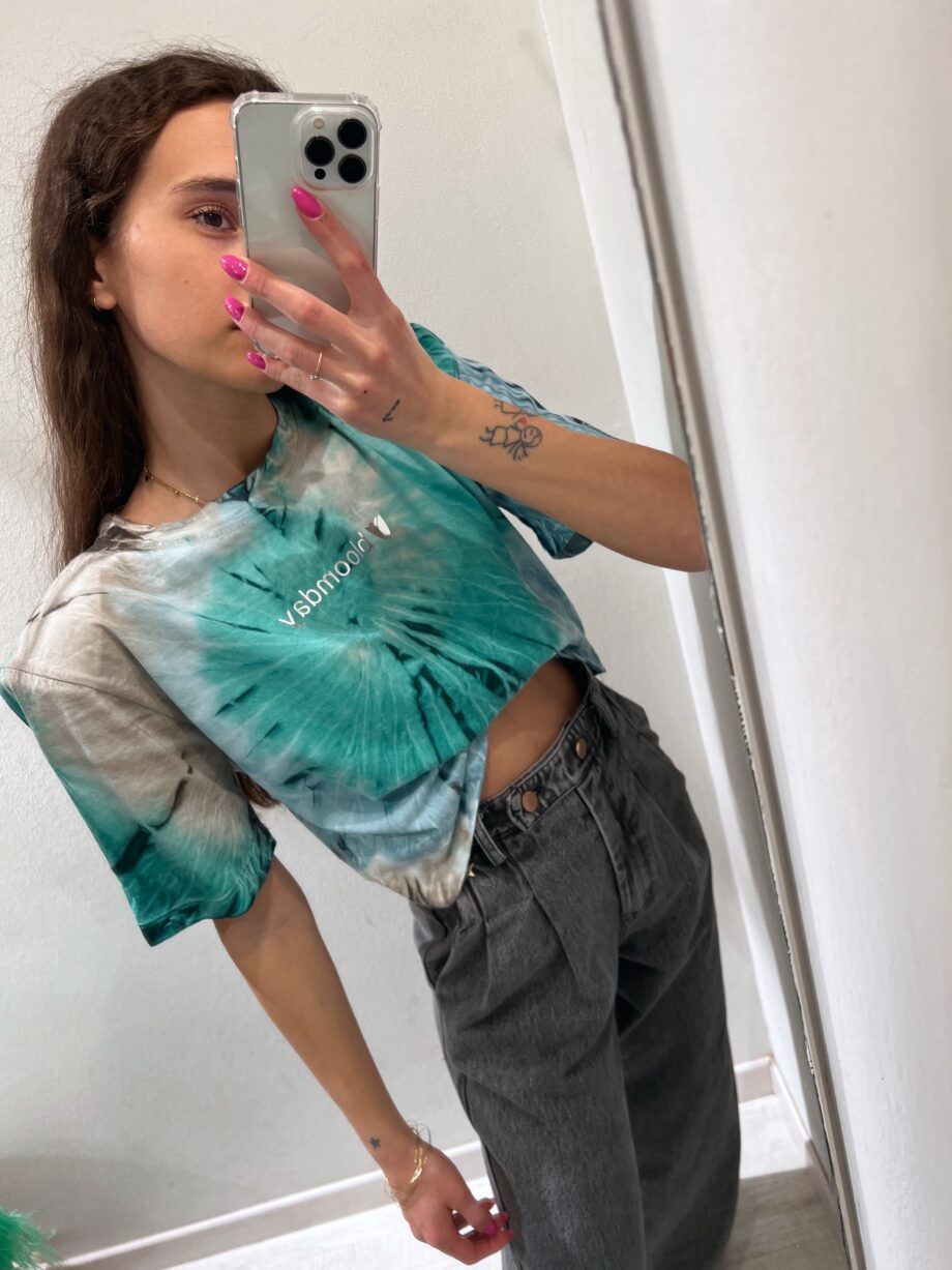 Shop Online T-shirt crop tie dye azzurra e verde bloomday