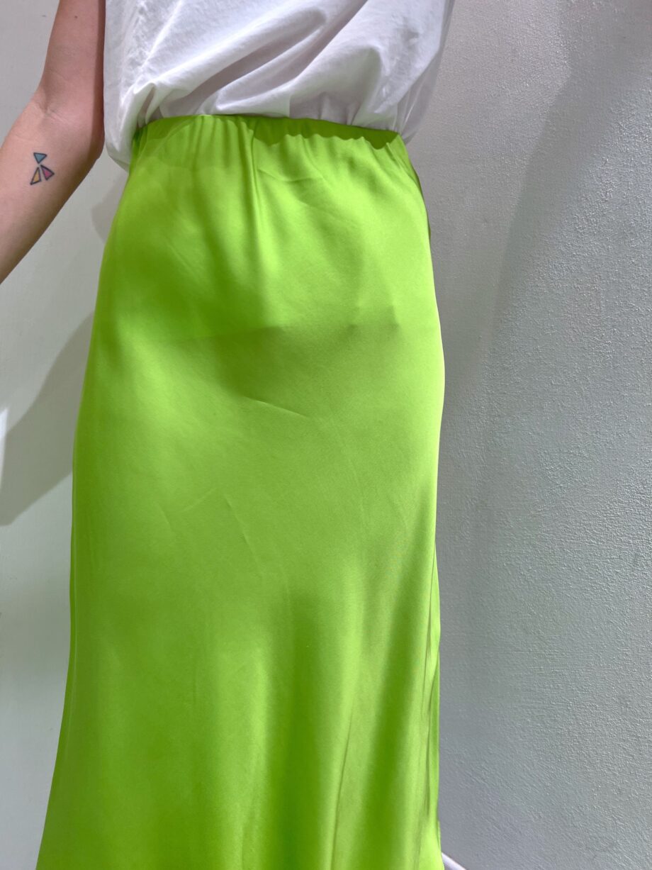 Shop Online Longuette in raso verde acido Vicolo