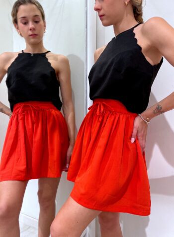 Shop Online Short volant rosso Vero Moda