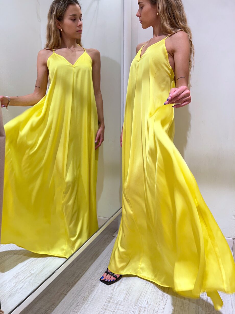 Shop Online Vestito lungo giallo in raso incrocio schiena Vicolo