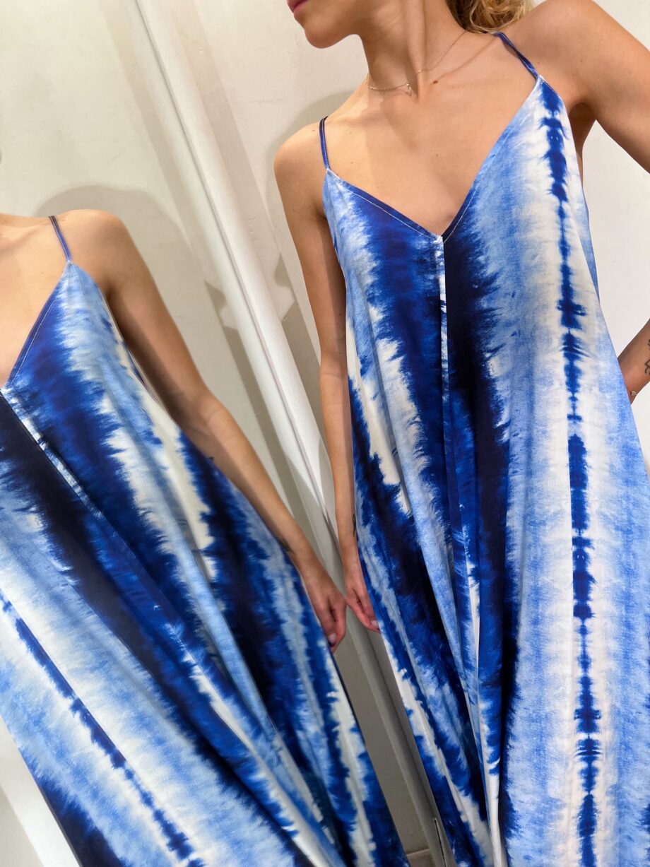 Shop Online Vestito lungo tie dye sfumato blu incrocio dietro Vicolo