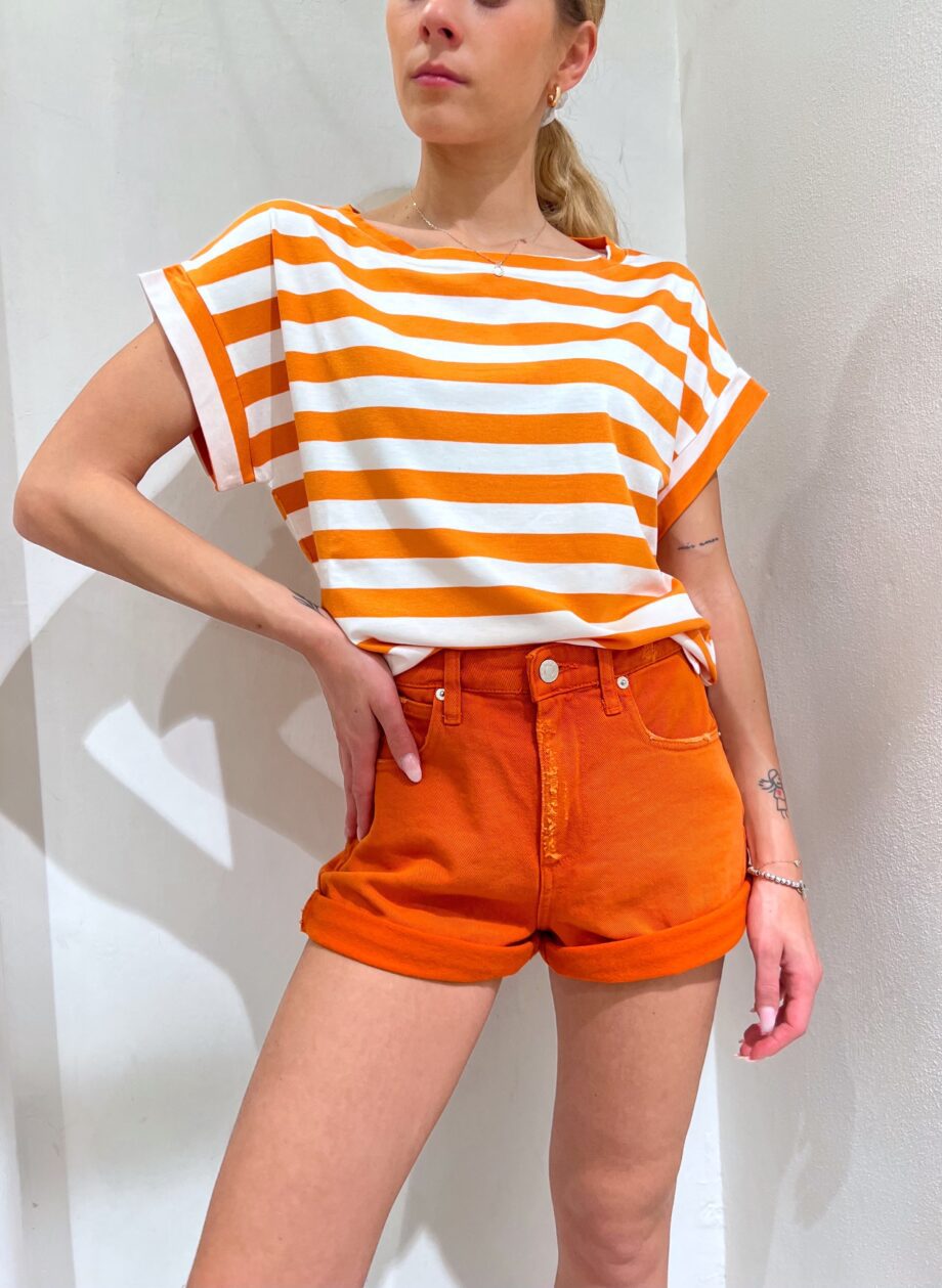 Shop Online Short in jeans arancio con rovescia Vicolo