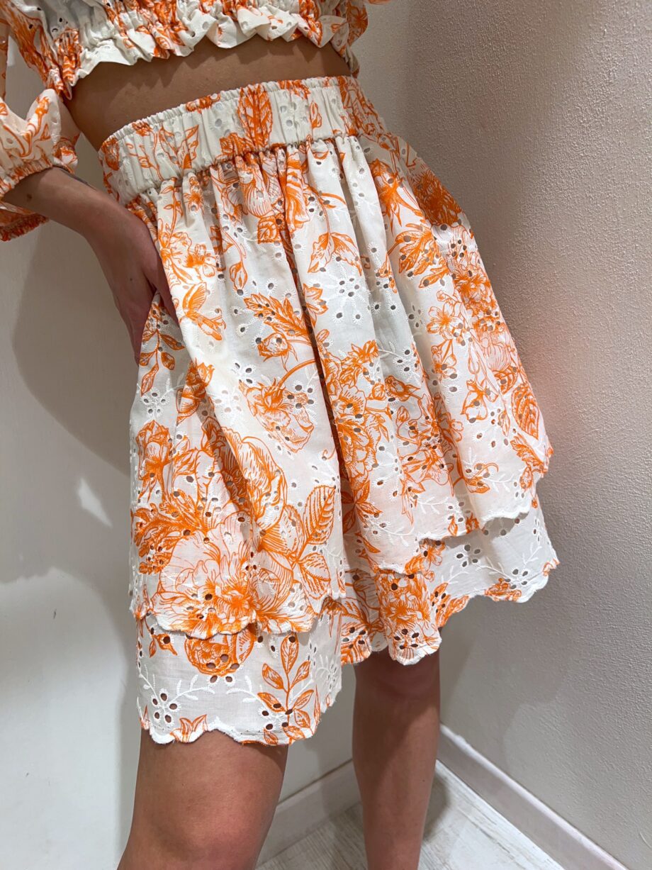 Shop Online Minigonna floreale arancio in pizzo san gallo Vicolo