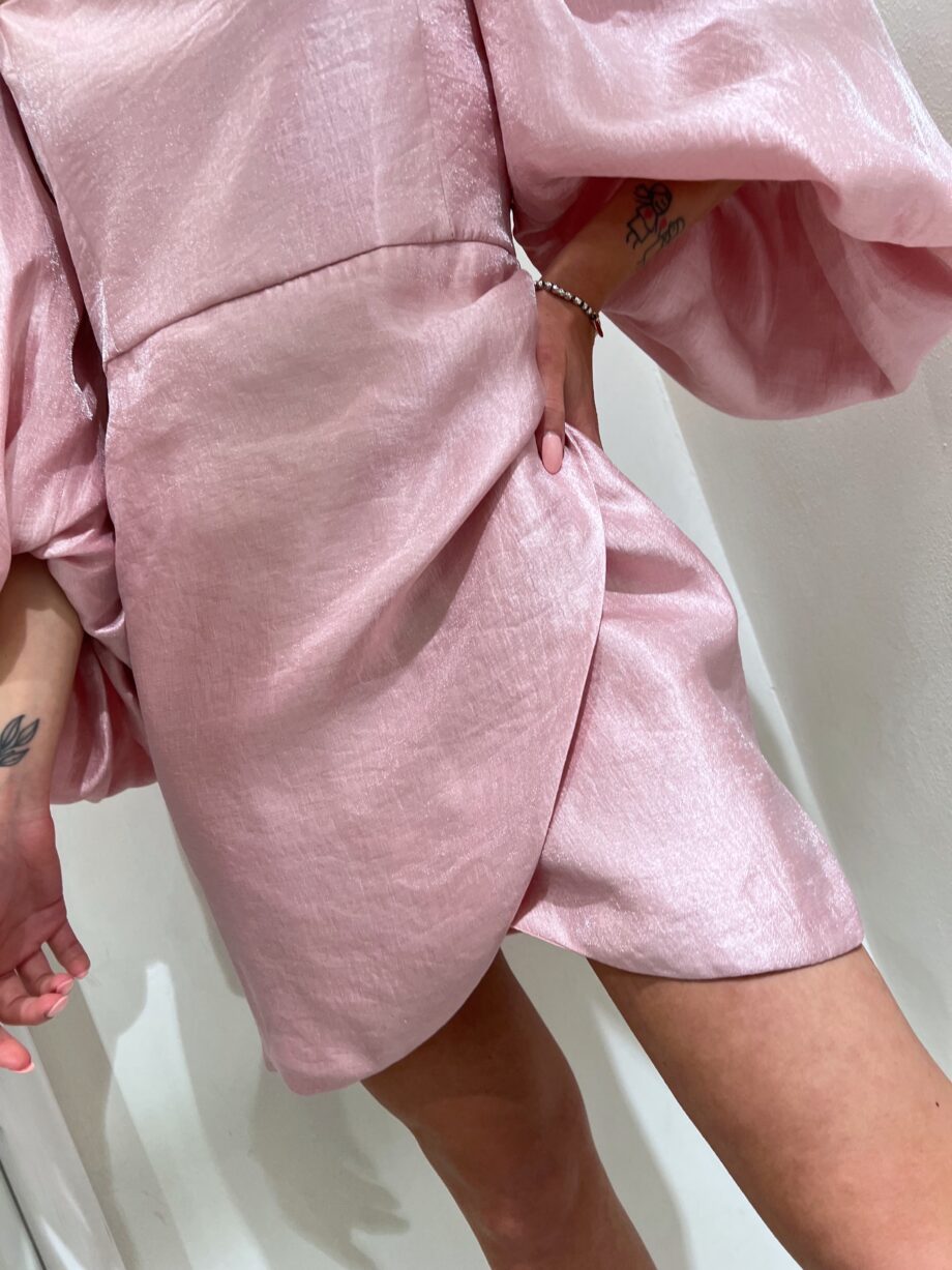 Shop Online Vestito rosa laminato maniche palloncino Have One