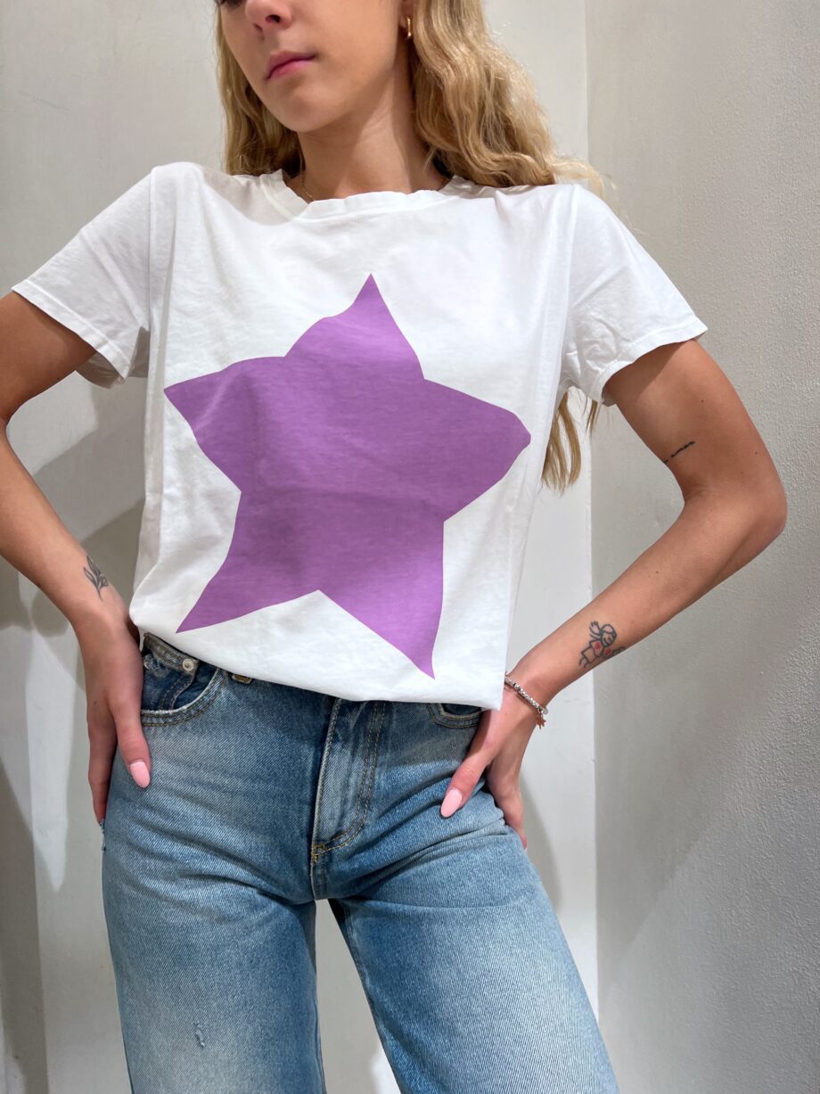 Shop Online T-shirt bianca con stella lilla Vicolo