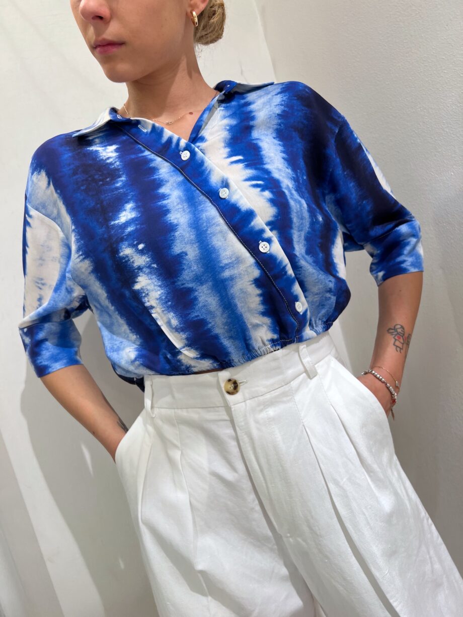 Shop Online Camicetta corta tie dye sfumata blu Vicolo