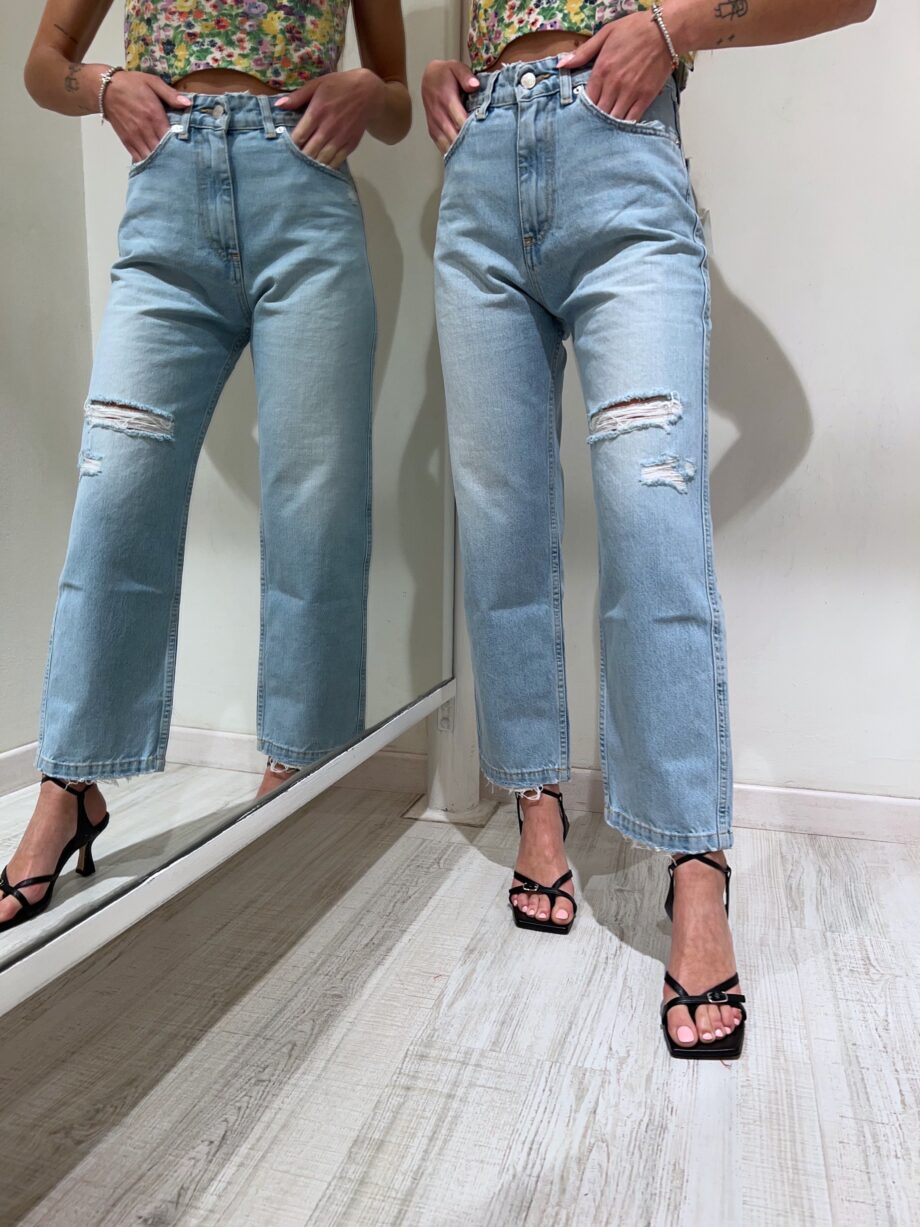 Shop Online Jeans Kate chiaro con rotture Vicolo