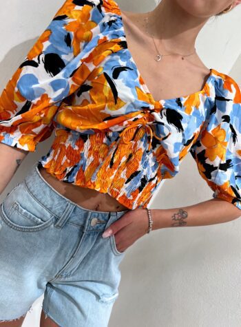 Shop Online Top crop a fiori arancio increspato Vero Moda