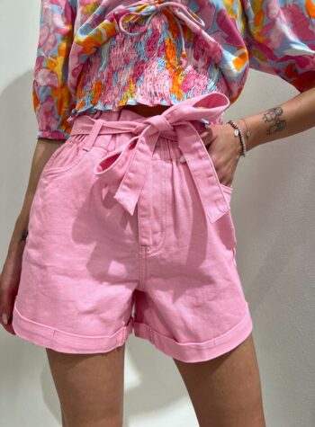 Shop Online Short in jeans rosa con cintura Vero Moda