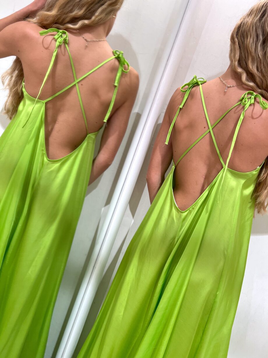 Shop Online Vestito lungo lime in raso incrocio schiena Vicolo