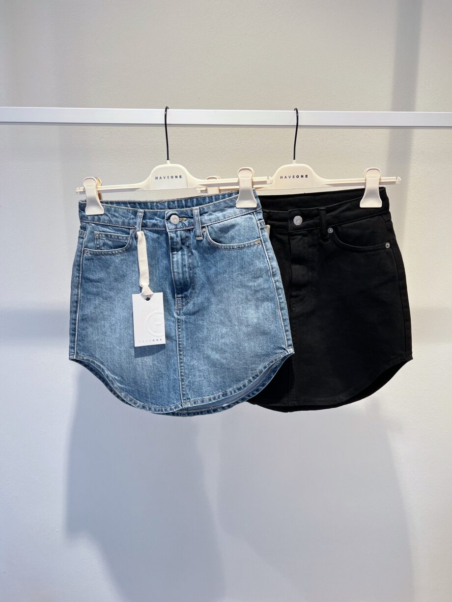 Shop Online Minigonna in jeans stondata Have One